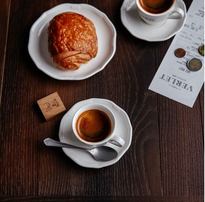 Espresso ou expresso : tout savoir sur ce café italien