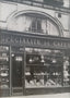 Devanture historique Verlet, spécialiste de cafés parisien, façade années 1920 rue Saint Honoré